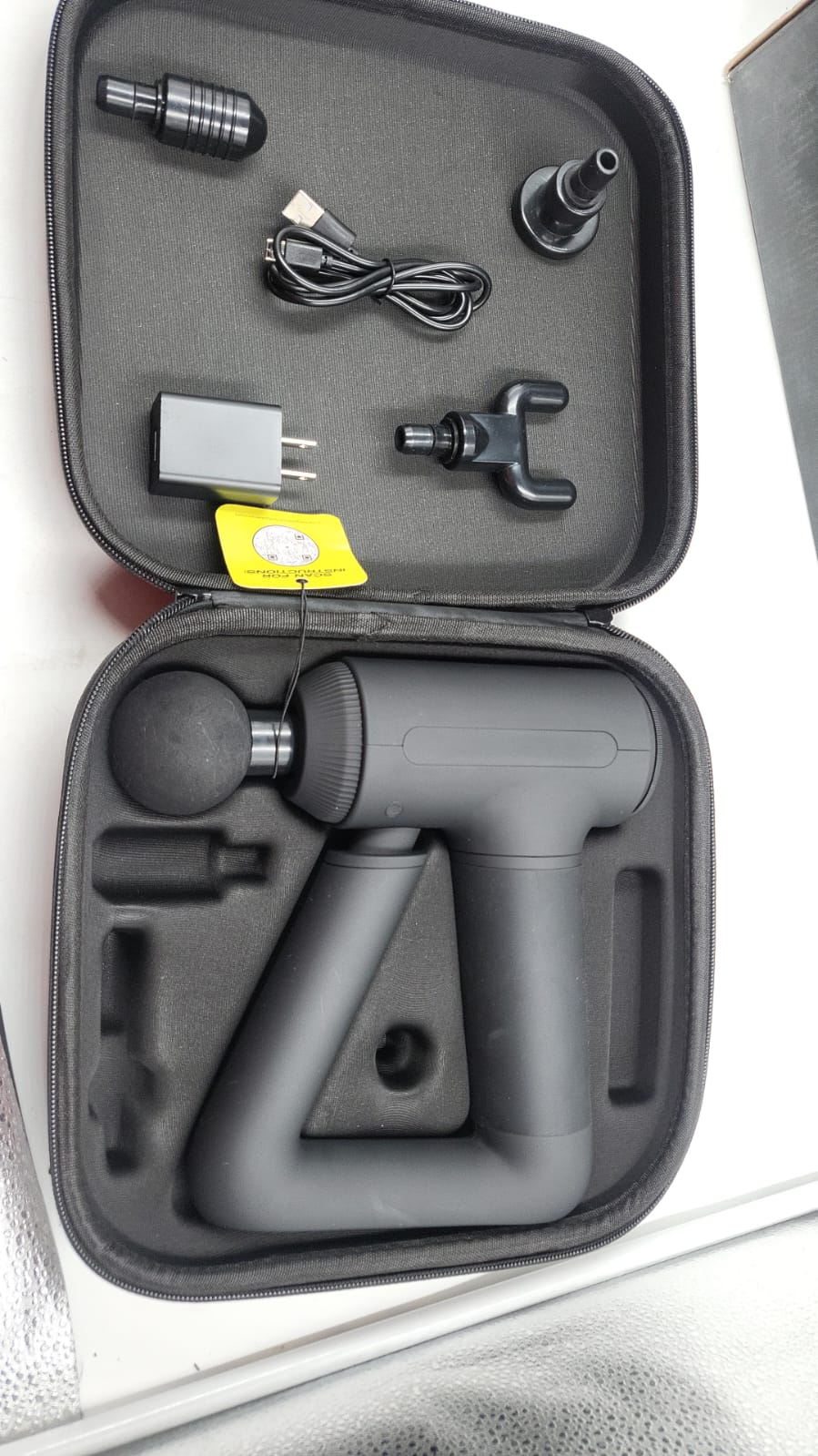 Pistola electrica de masaje muscular profundo. BodyPulse