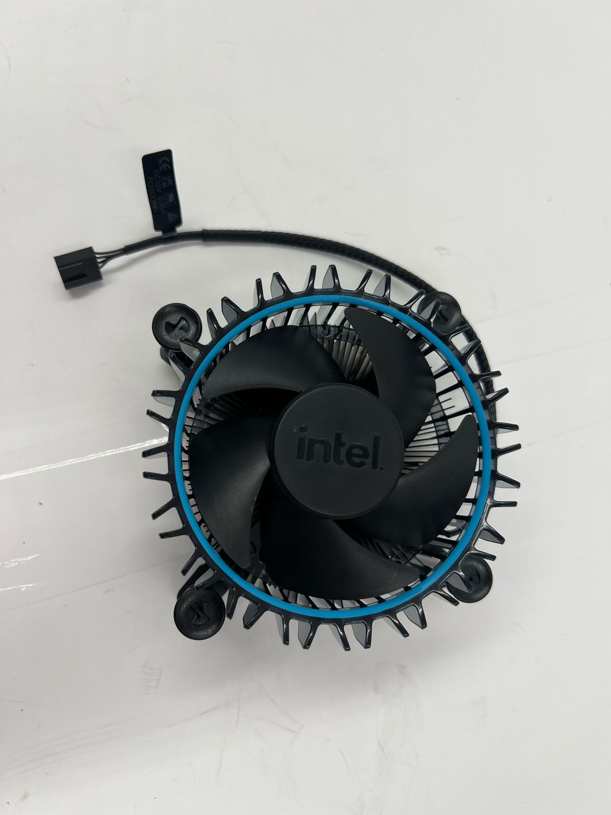 Procesador de escritorio Intel Core i3-12100F (USADO)