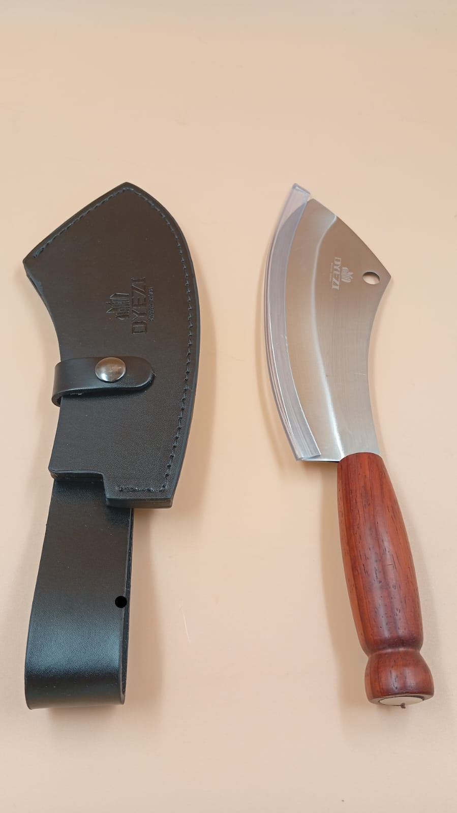 Cuchillo de carnicero OYEZI de 7,5",  acero inoxidable alemán.