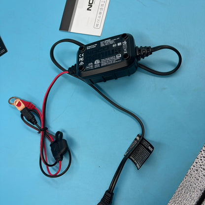 Cargador NOCO GENIUS2D 12V 2A Mantenimiento Batería (USADO)