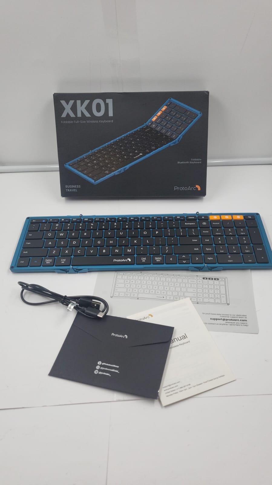 ProtoArc Teclado Bluetooth plegable, XK01  inalámbrico portátil con teclado numérico