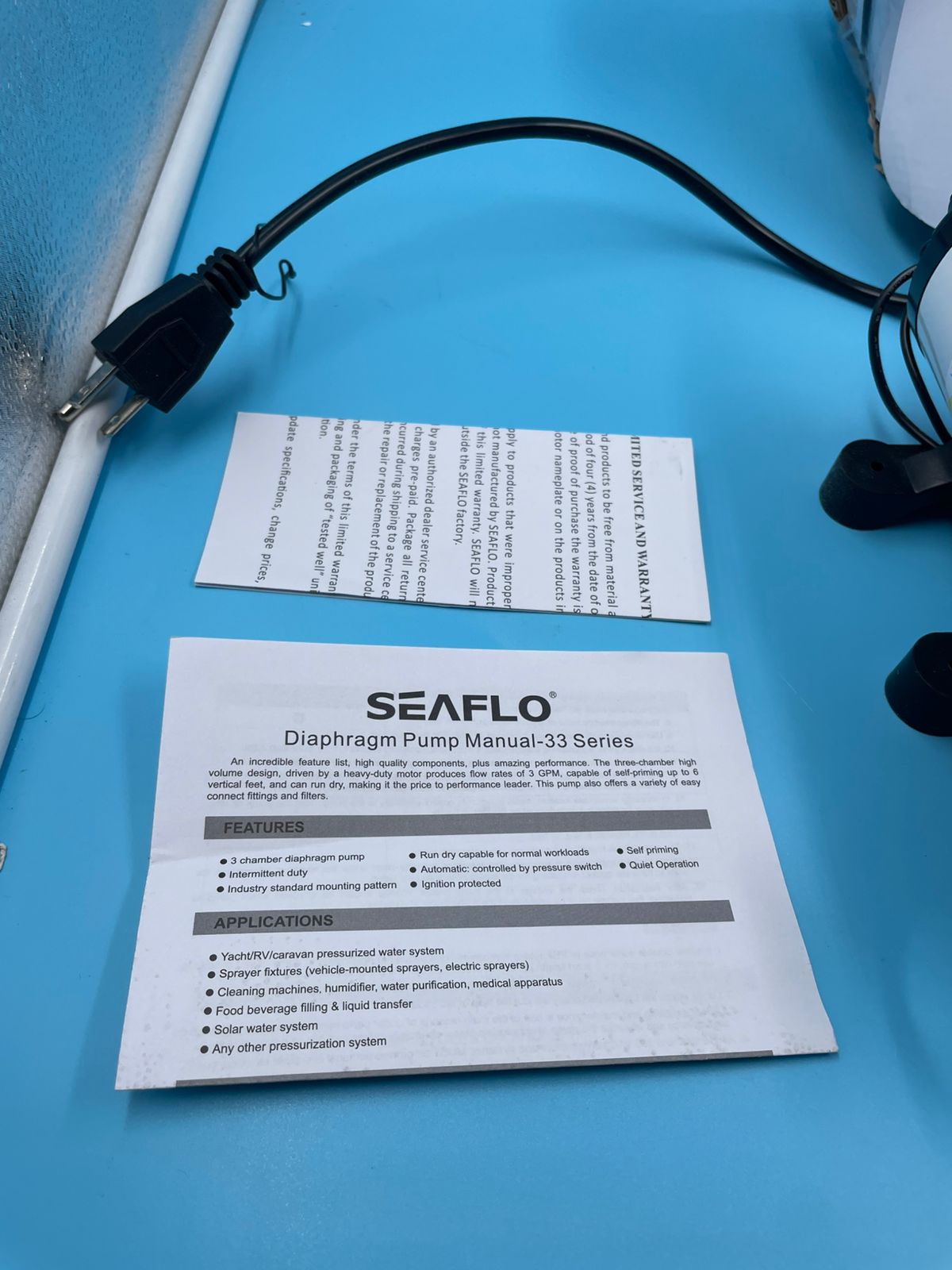 SEAFLO - Bomba de presión de agua de la serie 33 – 115 V CA.