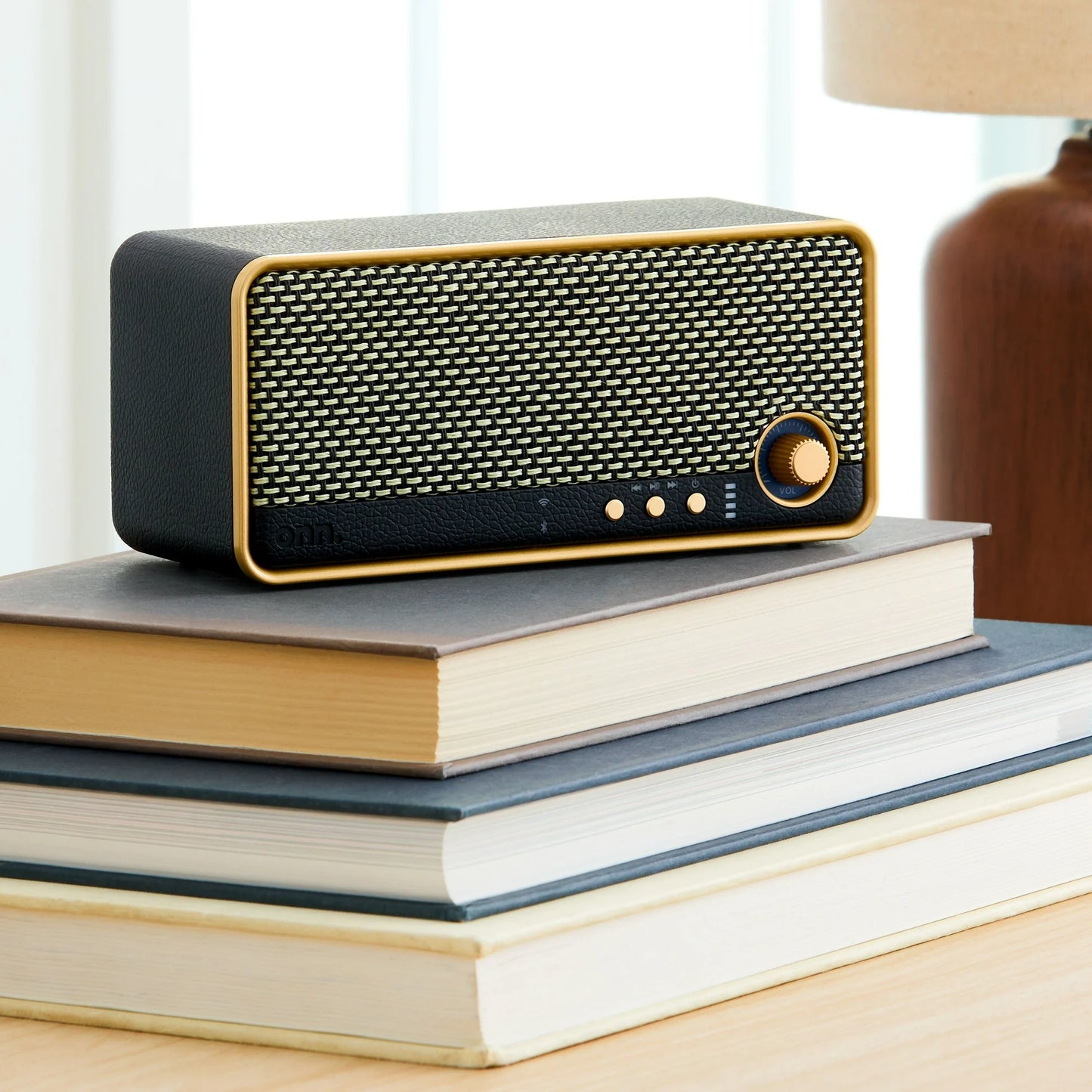 Altavoz Wi-Fi mediano ONN con sonido multidireccional, negro
