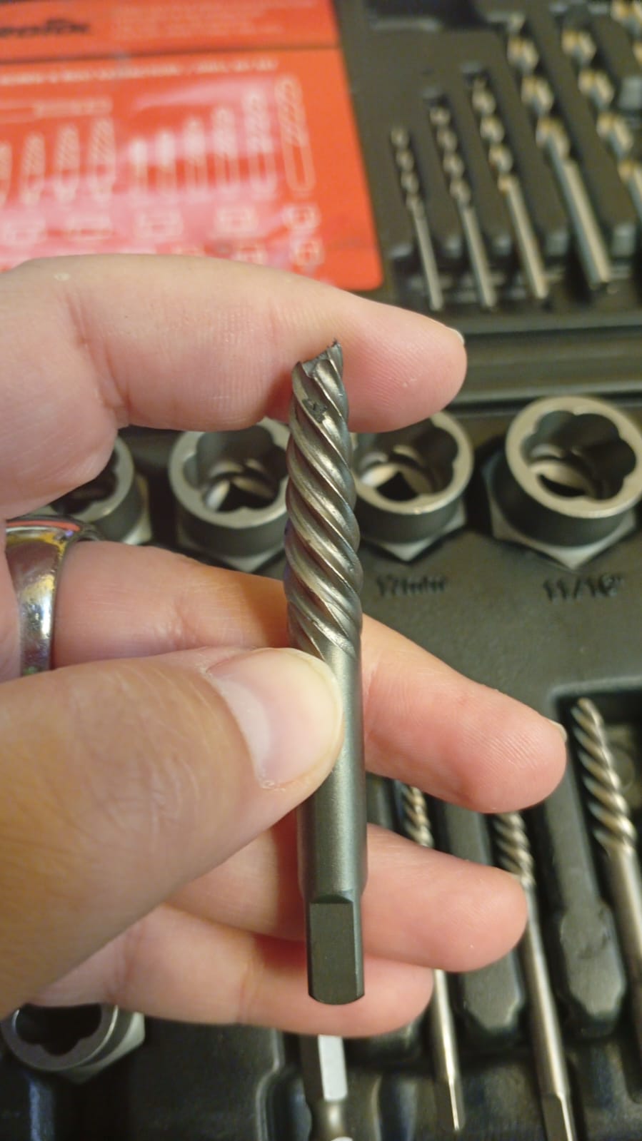 ACROTOL Juego de 26 extractores de pernos, (USADO).