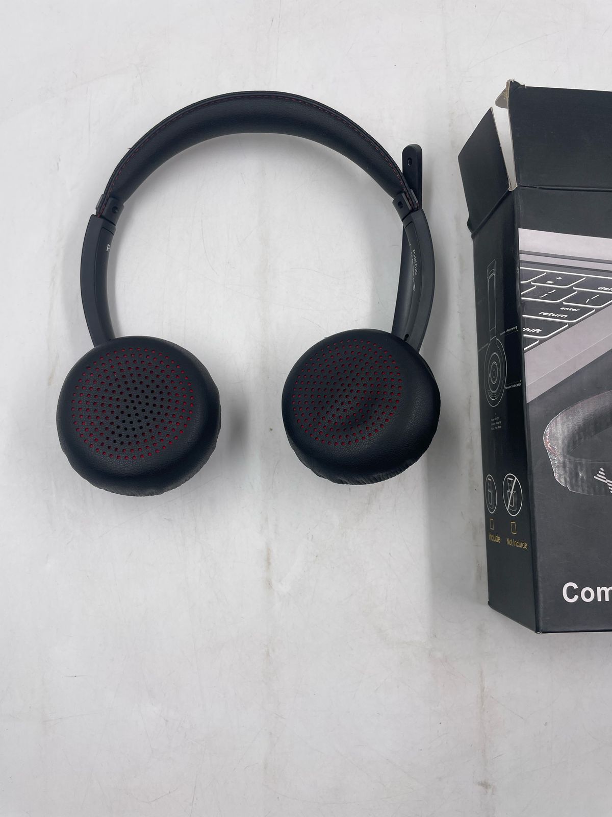 Auriculares inalámbricos con micrófono y cancelacion de ruido.