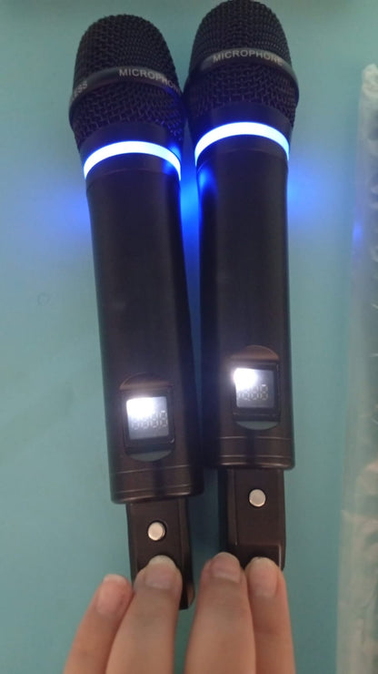 Sistema de micrófonos Kithouse S-9 inalámbricos recargables