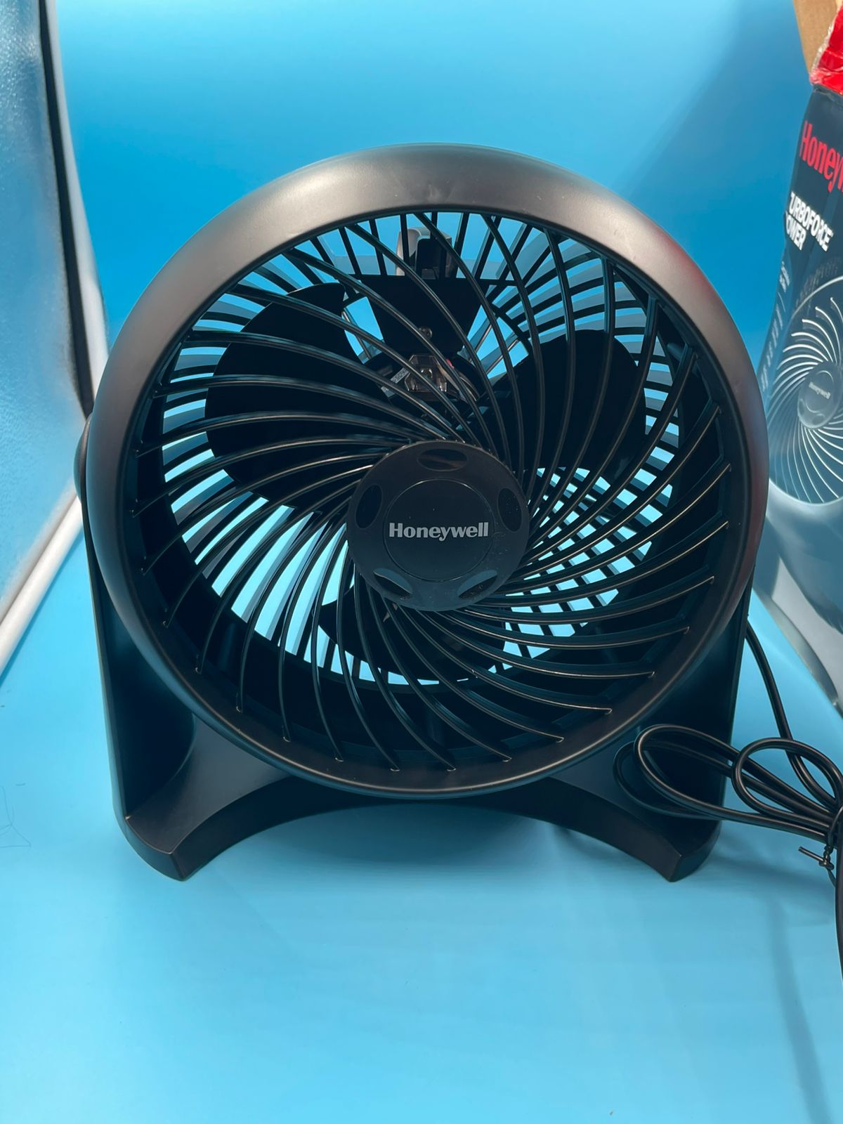 Honeywell HT-900 TurboForce,Ventilador de circulación de aire, color negro.