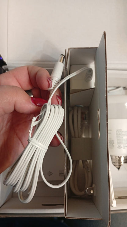 Philips Hue, Focos Inteligentes RGB, A19 10.5W, Hue Bridge Comp. con Alexa