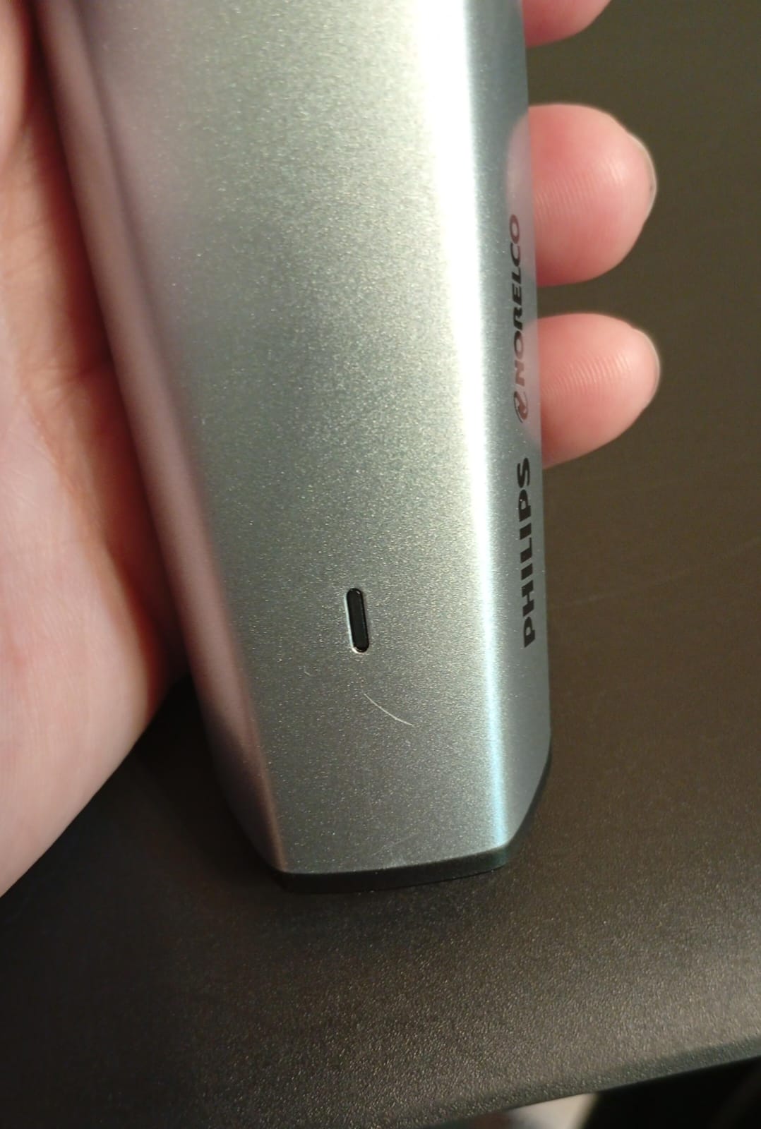 Recortadora a prueba de ducha p/hombre, mango p/espalda, (USADO).