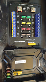 Panel de interruptores RGB de 8 vías, Auxbeam AR-820 (DETALLE)