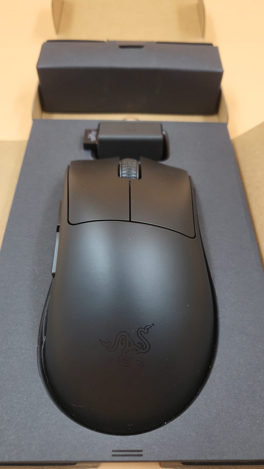 Razer DeathAdder V3 HyperSpeed Ratón ergonómico inalámbrico, con 26 K dpi