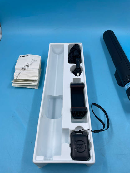 Trípode  KAIESS Selfie de 62 Pulgadas Con Control Remoto.