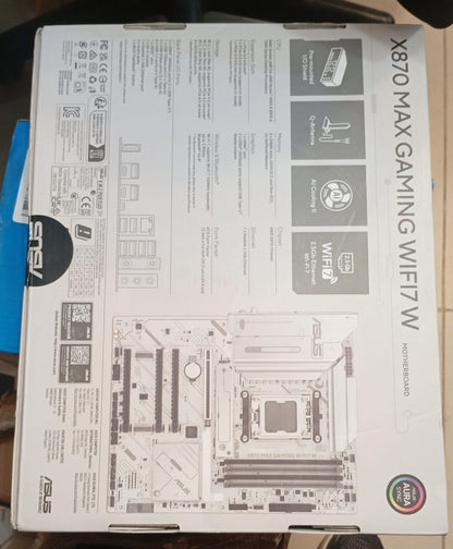 Tarjeta madre ASUS X870 Max Gaming, WiFi7 W, LAN de 2.5Gb.