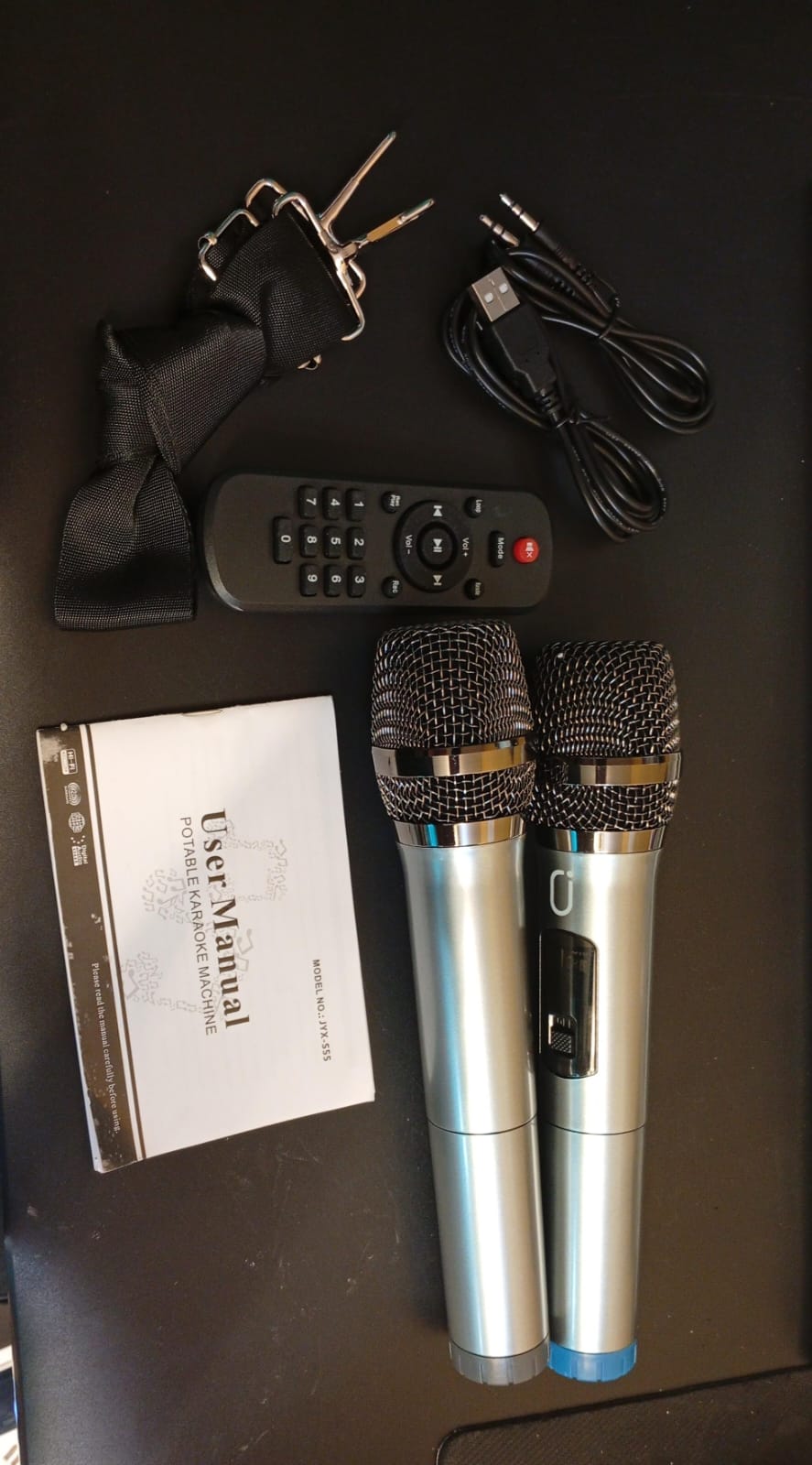 Máquina de karaoke JYX, con 2 micrófonos inalámbricos, (USADO).