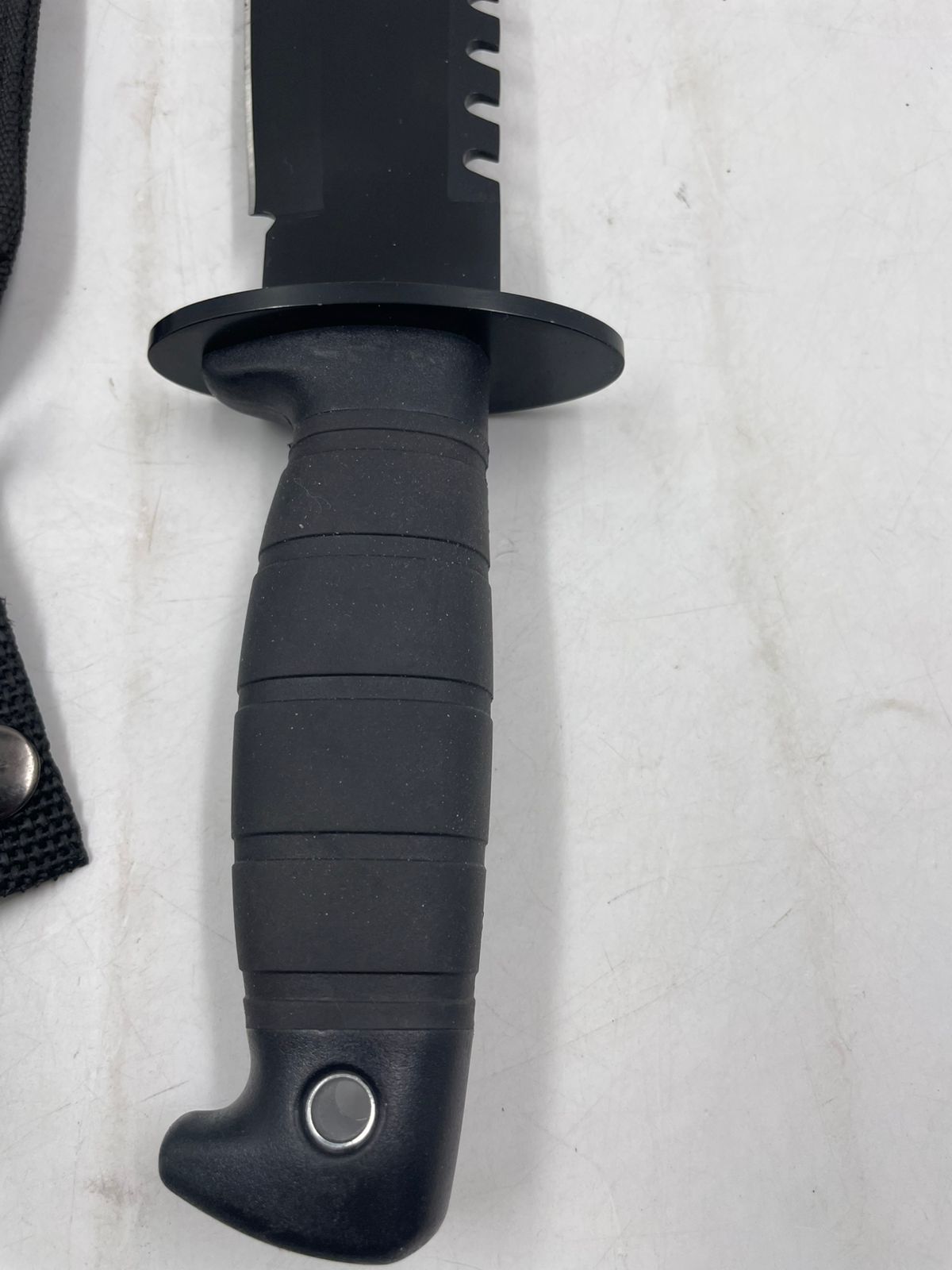 Mossy Oak - Cuchillo de supervivencia. (USADO)