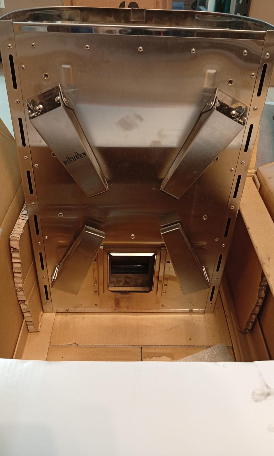 Horno de pizza, madera de pellets, portátil, stainless steel.(USADO)