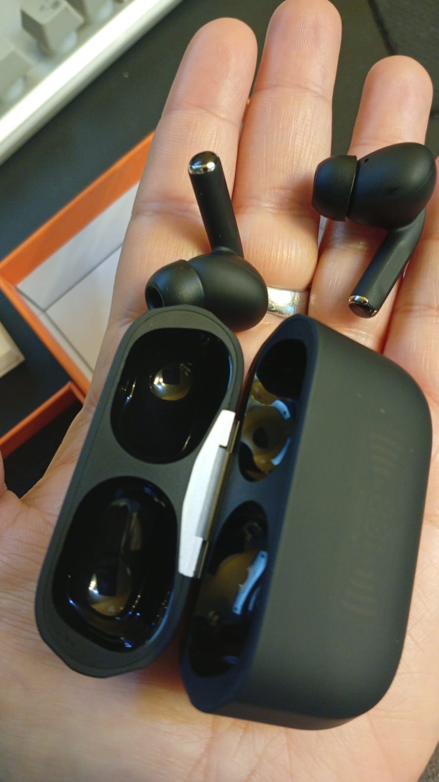 Audífonos traductores de idiomas en tiempo real, A8, (USADO).