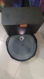 Robot Aspirador iRobot Roomba i5, con auto-vaciado, (Reacondicionado)