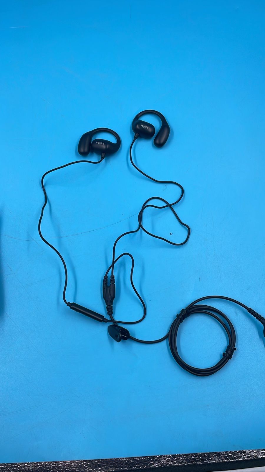 Joysico - Auriculares con cable de oreja abierta con micrófono.