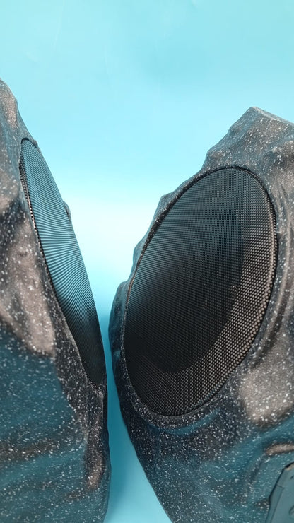 Altavoces solares con forma de roca para exteriores, LED- IP44 (DETALLE)