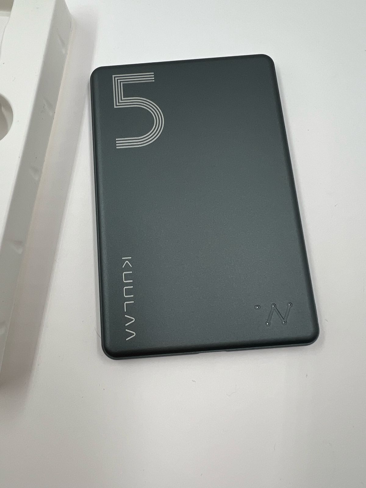 Kuulaa Power Bank Ultra Delgado inalambrica