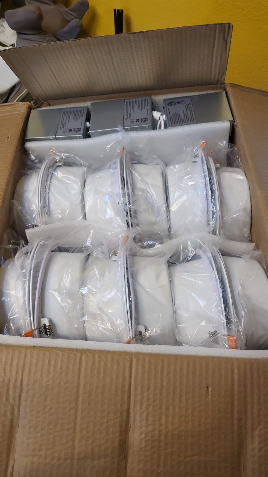 Luces 12 pza LED empotrables de techo con cardán 6 pulgadas, luces direccionales. Amico