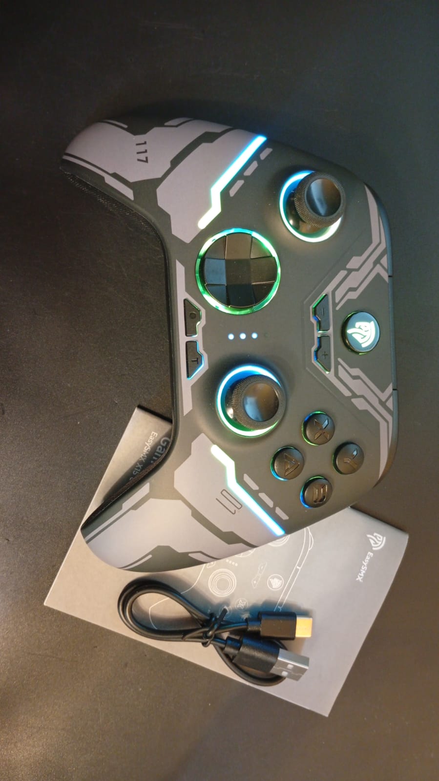 Controlador inalámbrico Bluetooth, para PC, iluminación RGB (USADO).