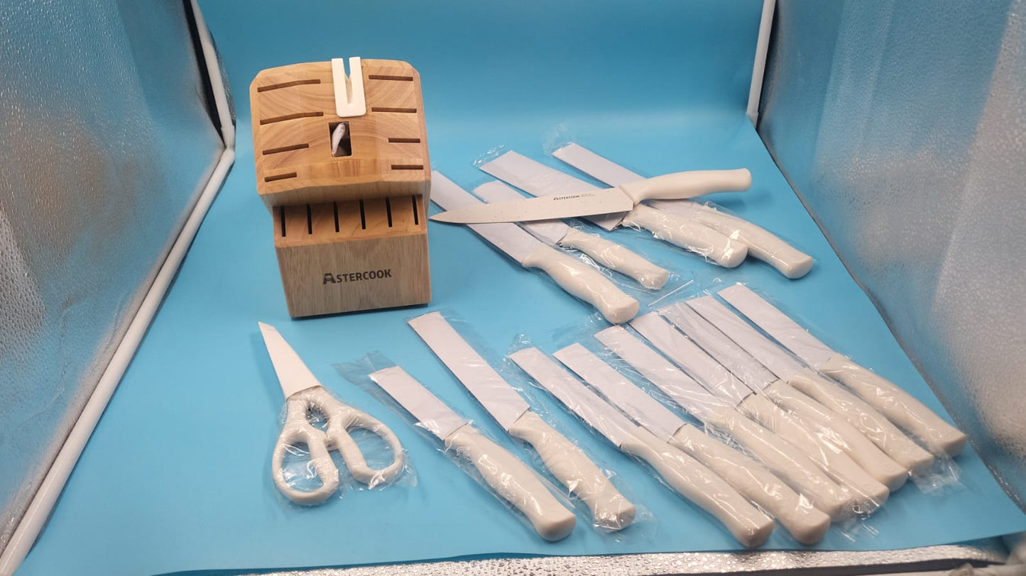 Juego de cuchillos Astercook con revestimiento antioxidante y afilador integrado