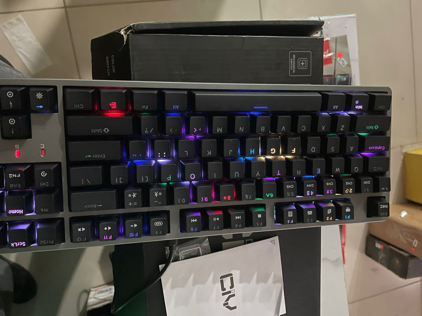 CIY X77 Teclado mecánico intercambiable en caliente.