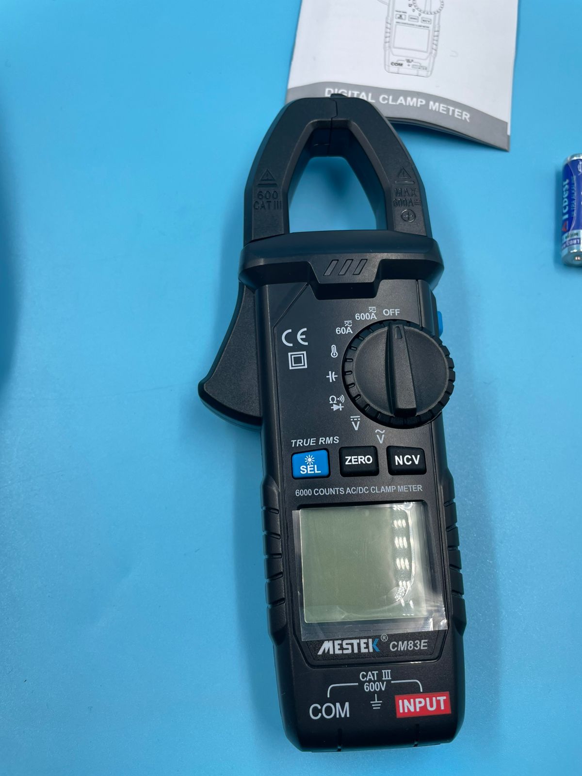 MESTEK Medidor de abrazadera digital multímetro TRMS 6000.