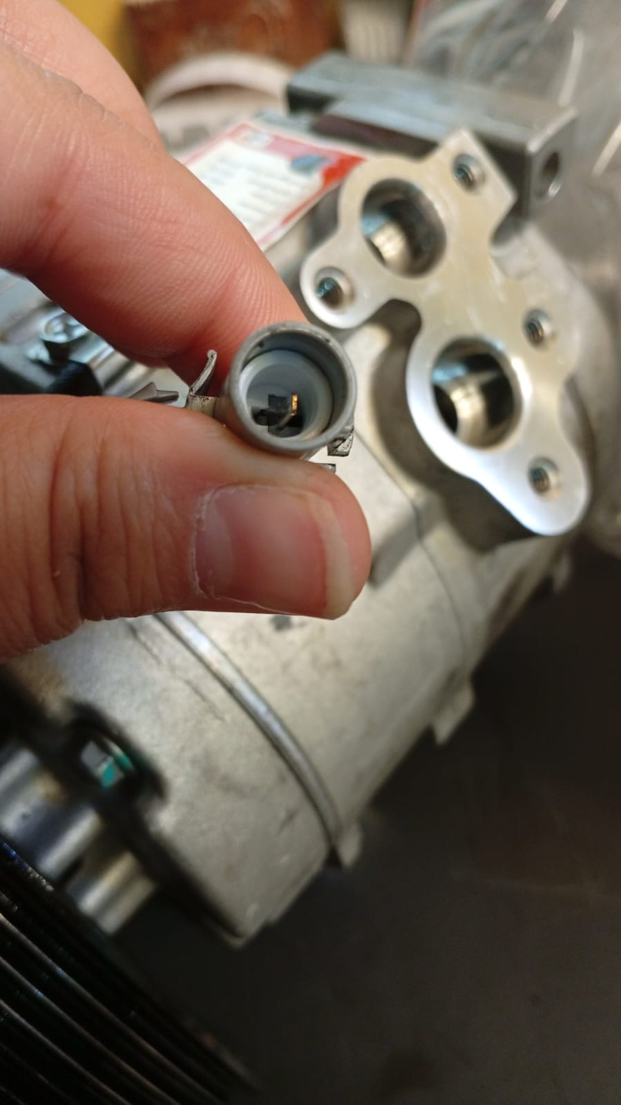 Compresor de aire acondicionado, Toyota Sienna, 04-06-(USADO).