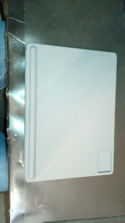 Tablet Lenovo Idea Tab Plus, 8GB/128, 12.1", Con case y pluma.