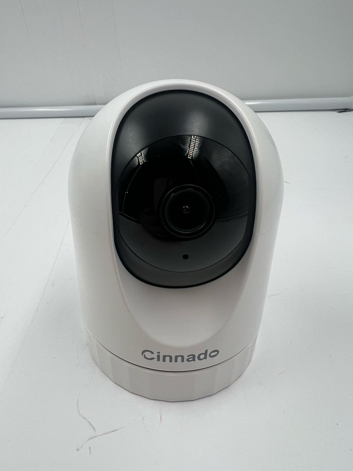Cinnado Cámara de seguridad para interiores (USADO)