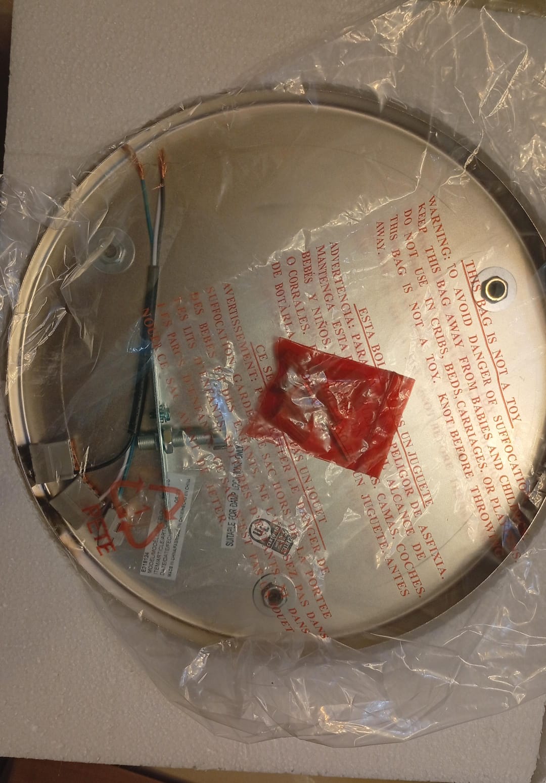 Lámparas colgantes, de cristal, metal cromado, (cable negro).