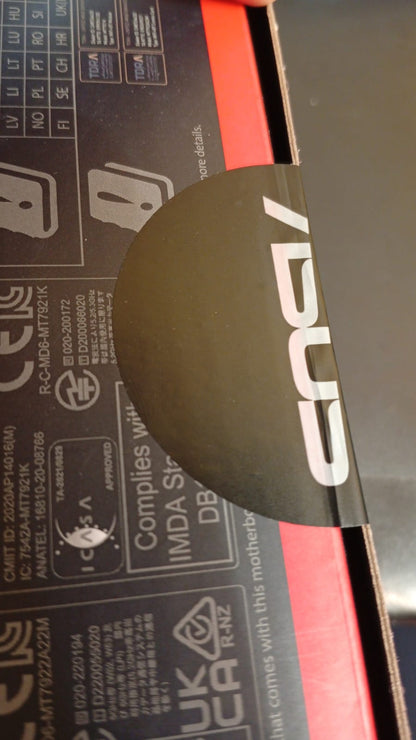 Tarjeta Madre ASUS ROG  Strix B550-F, WiFi 6E, Enchufe AM4, RGB.