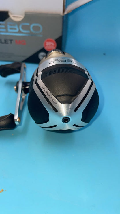 Carrete Pesca Zebco Bullet MG Spincast 30 Magnesio Ultraligero