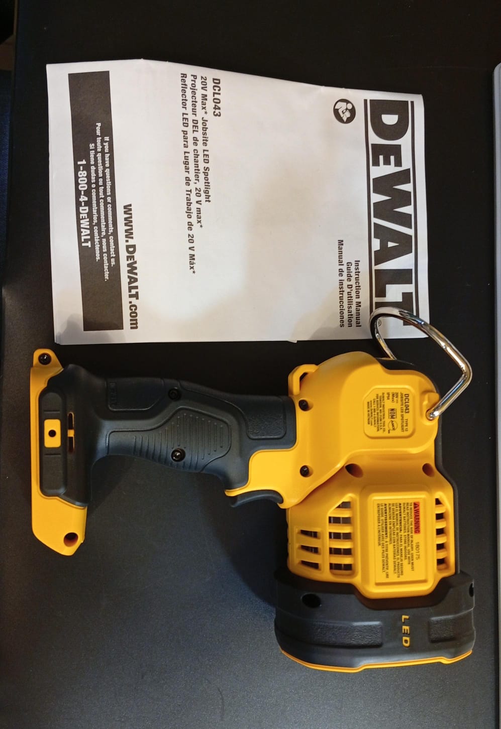 DEWALT Reflector de Luces Led 20V máx., DCL043, (USADO).