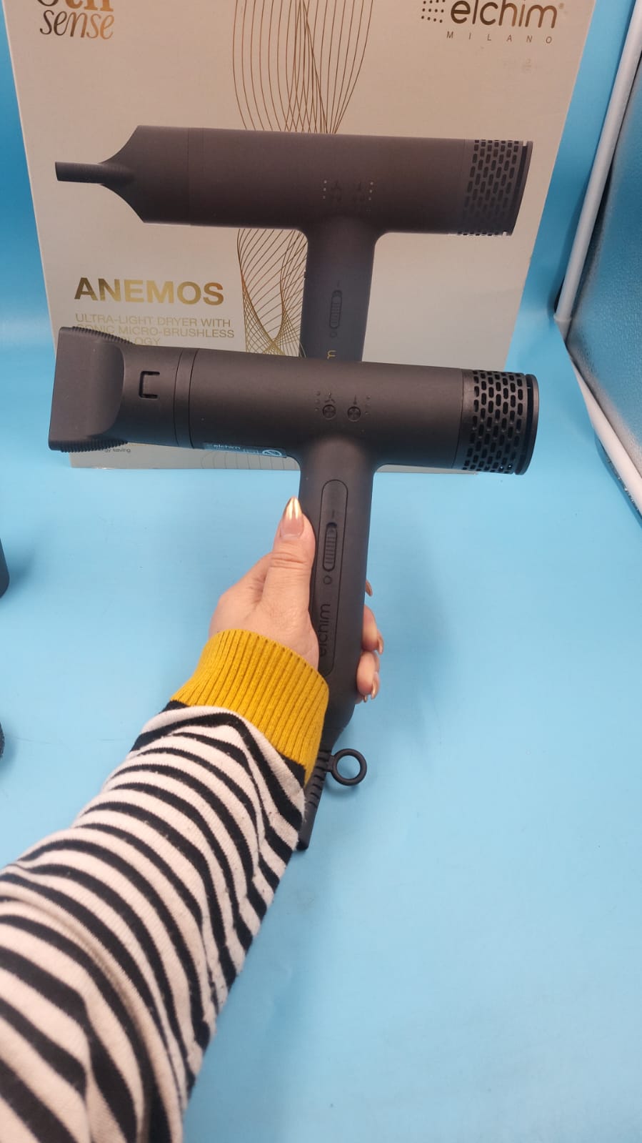 Secador de pelo Anemos Motor digital ultra ligero Elchim