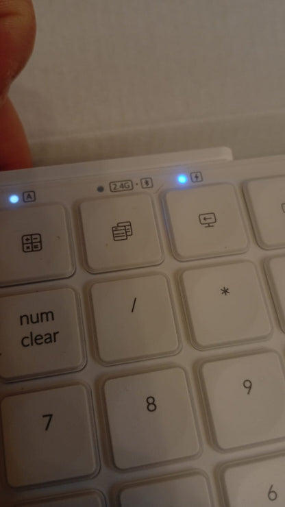 Teclado Inalámbrico, Tamaño Completo, ZMK, Bluetooth/2,4 GHz.