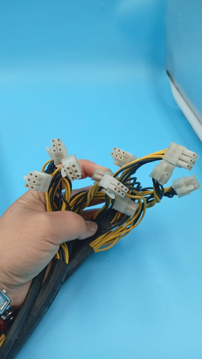 Fuente de alimentación Bitmain APW3++- 12V 1600W (USADO)
