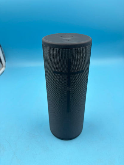 Bocina bluetooth megaboom 4 ultimate ears (USADO)