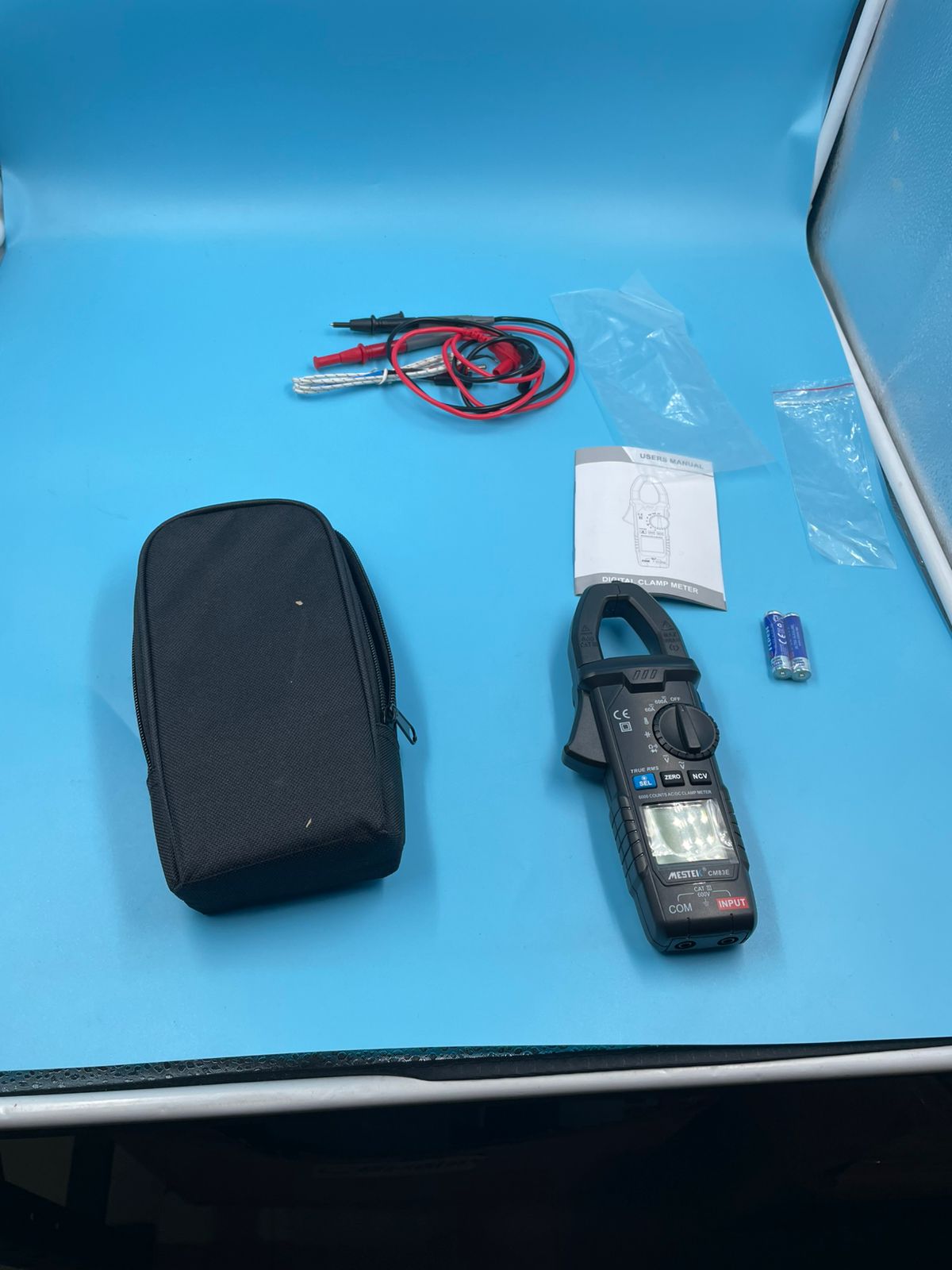 MESTEK Medidor de abrazadera digital multímetro TRMS 6000.