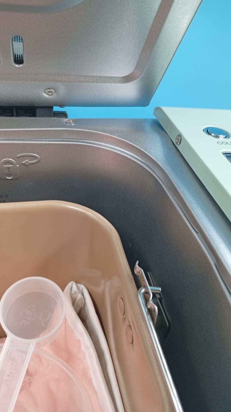 Maquina de pan, antiadherente, pequeña, 2lb, color de corteza (USADA).