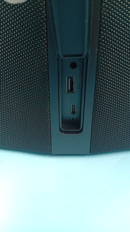 Altavoz Bluetooth portátil de 80 W, compatible con AUX/USB.