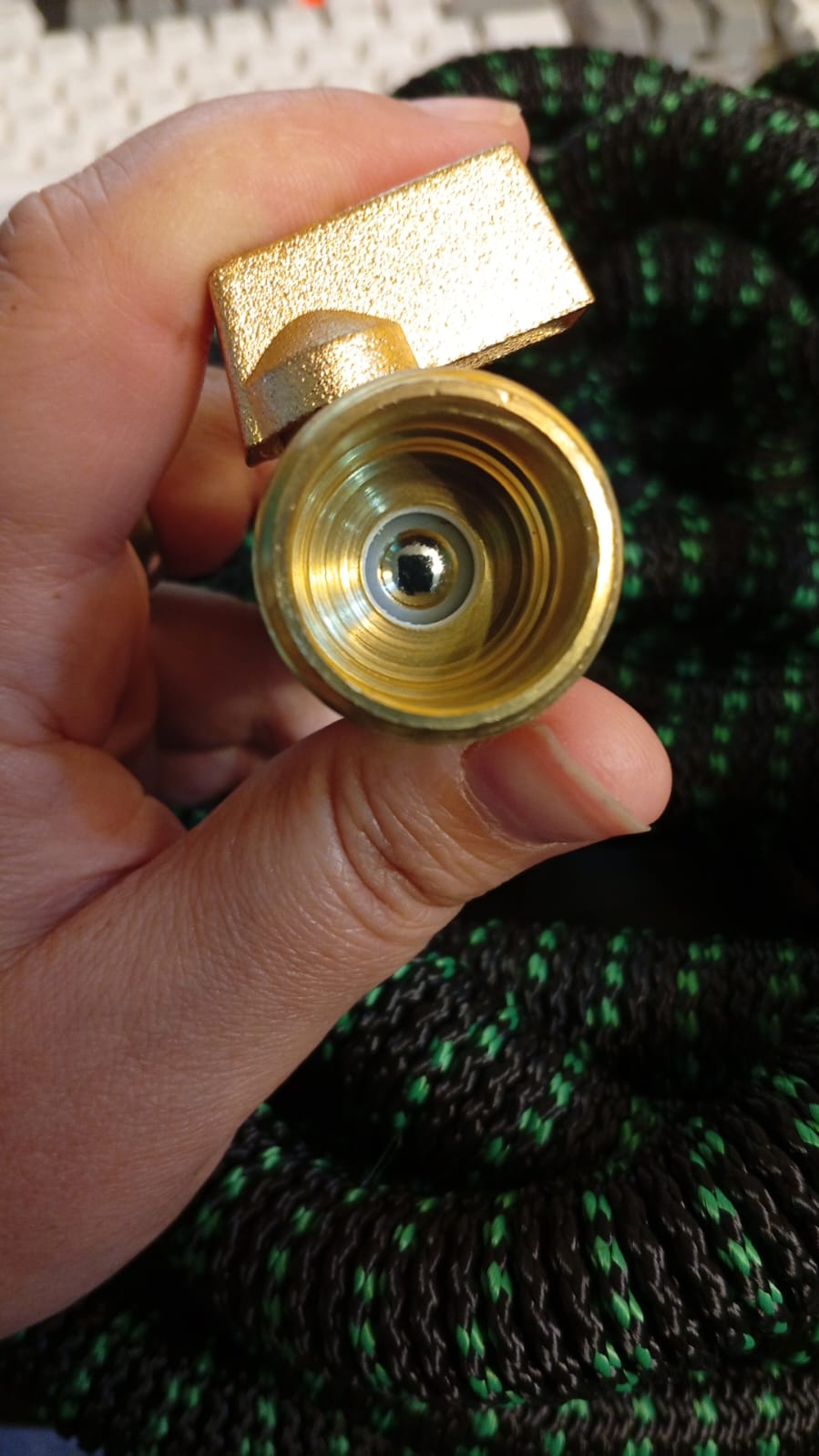 Manguera de Jardín, 75FT/22.5Mts, Expandible con boquilla 10 modos.