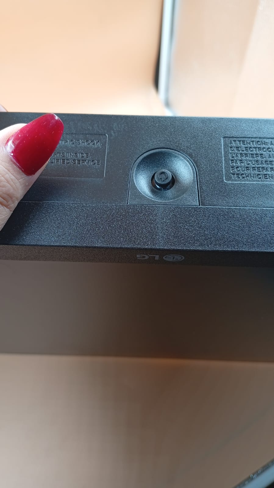 Monitor LG,  Antirreflejo y AMD FreeSync, 27", (USADO, SIN BASE)