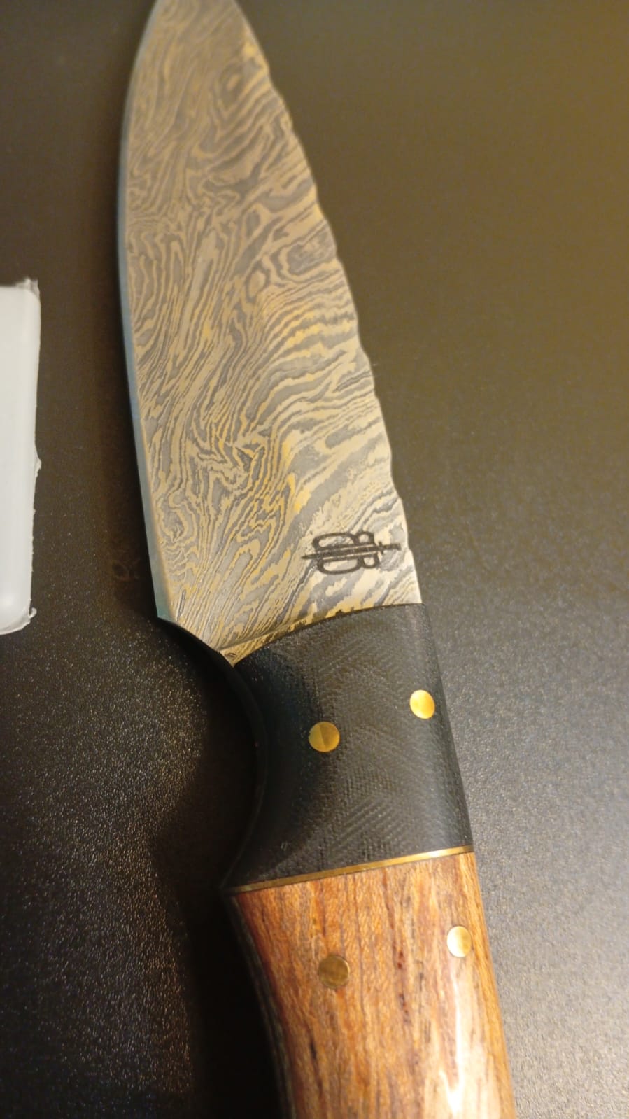 BucknBear Cuchillo de Cazador, Mango de Madera de Nogal.