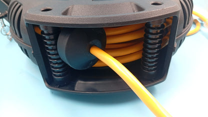 Carrete de cable de extensión retráctil de calibre 12, 50 FT (USADO).