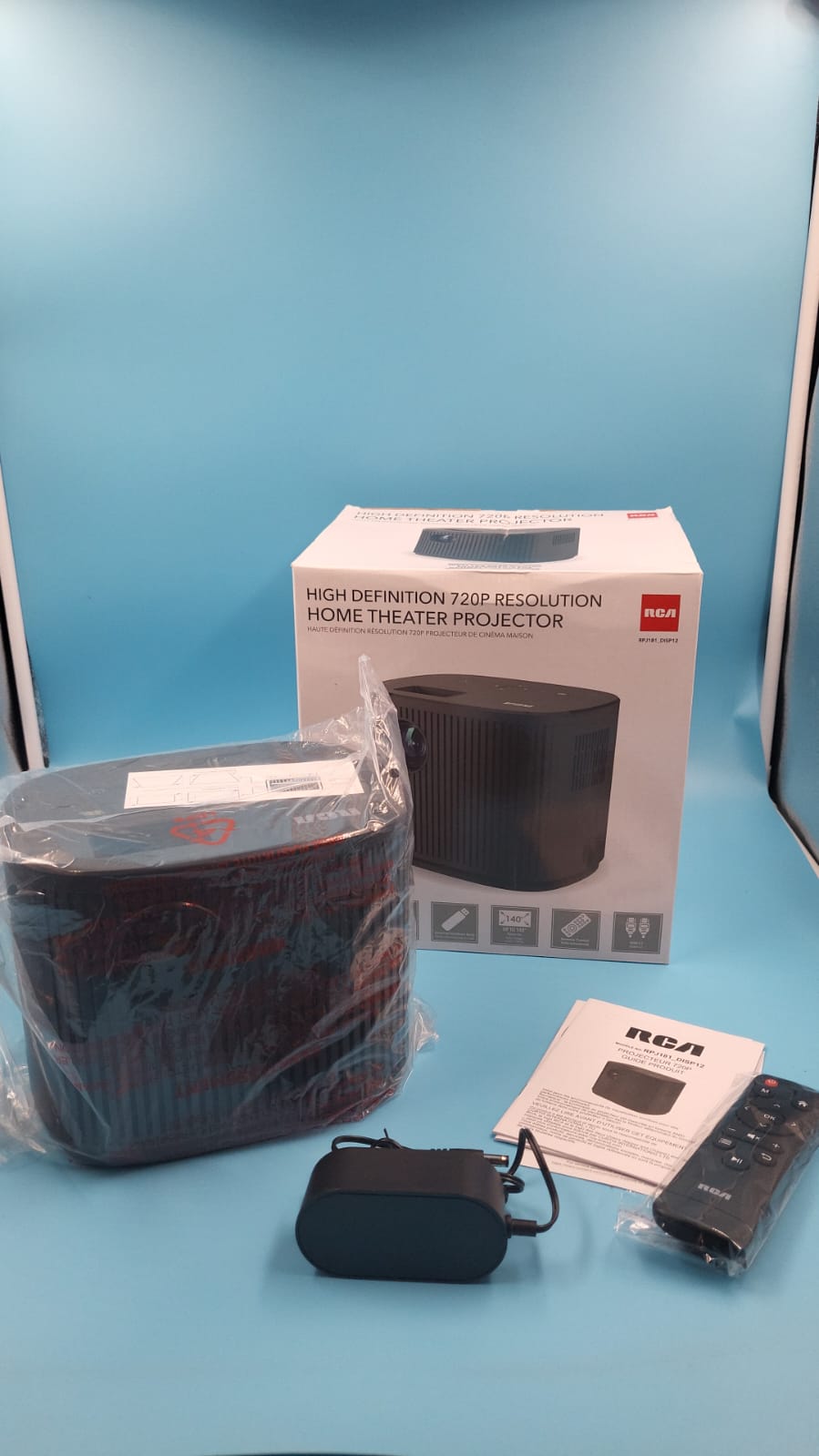 RCA Proyector de cine en casa 720P, 1280 x 720 (720P), tecnología LCD de 4"