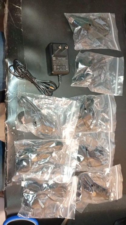 Set de Micrófonos Inalámbricos Tonor TW388, UHF 8 X 12 (USADO)
